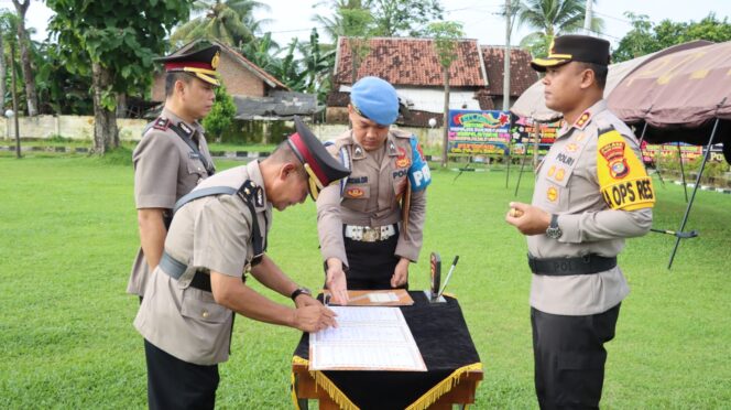 
					Kapolres Tulang Bawang Pimpin Upacara Pelantikan dan Sertijab, Berikut Nama-namanya