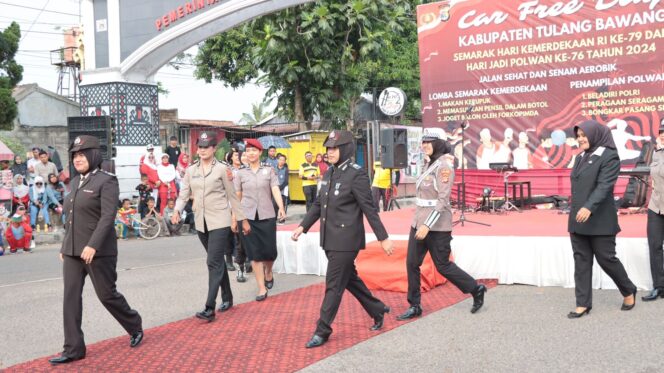 
					Semarak Kemerdekaan RI Ke-79 dan Hari Jadi Polwan Ke-76, Polres Tulang Bawang Gelar Car Free Day