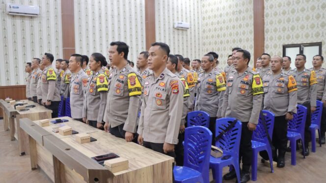 
					Polres Tulang Bawang Gelar Binkatpuan Bhabinkamtibmas, Kompol Kasyfi Sampaikan Pesan Penting