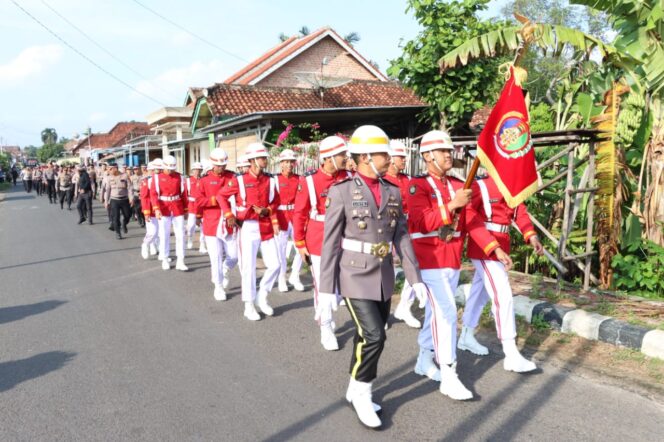 
					Polres Tulang Bawang Gelar Napak Tilas Tunggul Kesatuan Wira Bhakti Nengah Nyappur