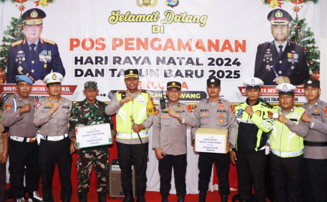 
					Berikan Bingkisan Untuk Tiga Pos Operasi Lilin Krakatau 2024, AKBP James Juga Ingatkan Pesan Penting Ini