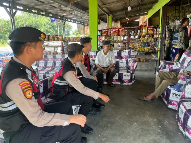 
					Dukung Operasi Pekat Krakatau 2025, Samapta Polres Tulang Bawang Gelar Patroli di 4 Lokasi Berbeda
