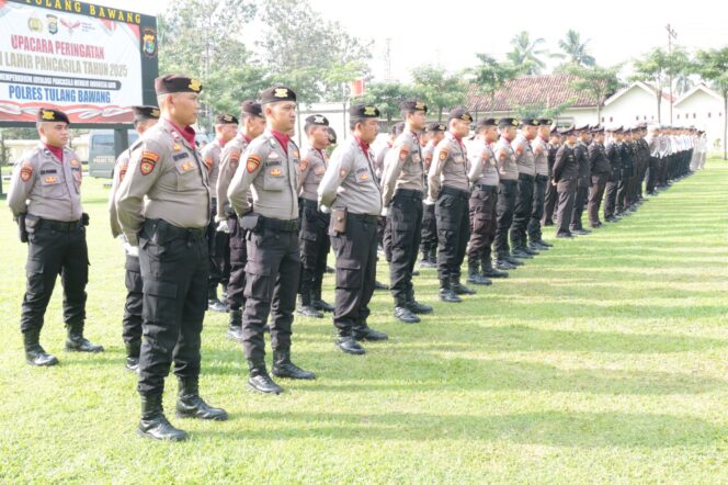 
					Polres Tulang Bawang Gelar Upacara Peringatan Hari Lahir Pancasila Ke-80, Berikut Tema dan Artinya