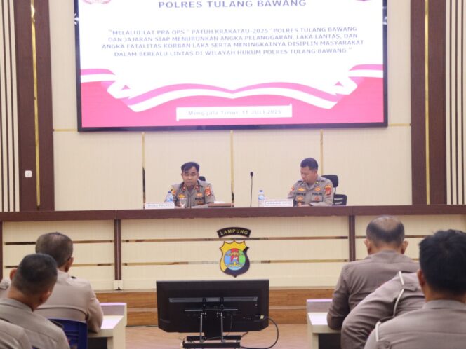 
					Pimpin Lat Pra Ops Patuh Krakatau 2025, Wakapolres Tulang Bawang Sampaikan Pesan Ini