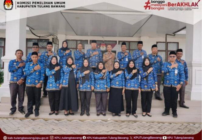 
					Peringatan Hari Ibu di KPU Tulang Bawang. Perempuan Agen Perubahan dan Penggerak Pembangunan